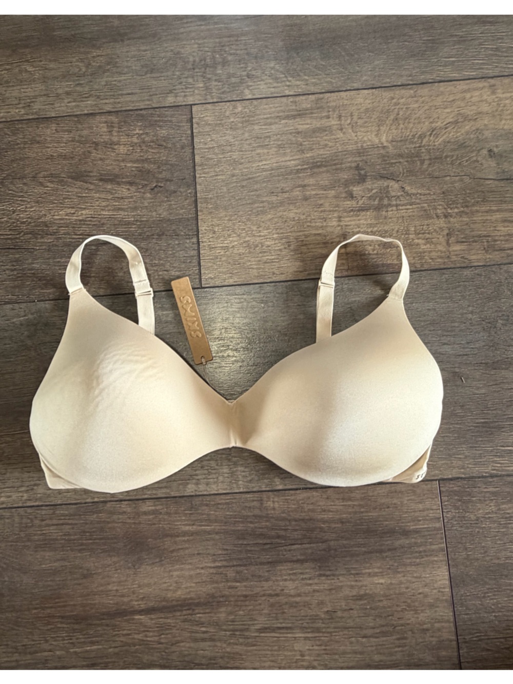 SKIMS Nude Seamless Contour Bra  34DD nwt